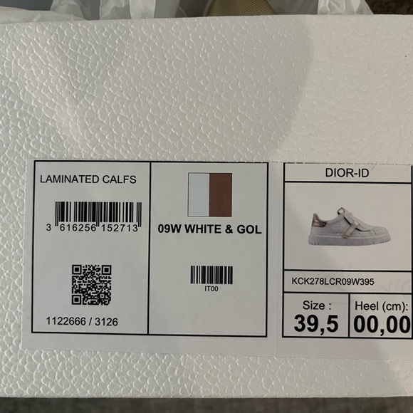 NEW IN BOX, Dior ID Sneaker in Gold. Size 39.5 - Picture 11 of 11